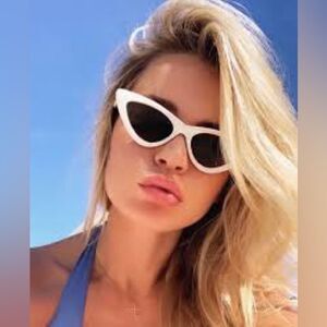 Adam Selman x Le Specs Last Lolita White Cat Eye Sunglasses NWOT